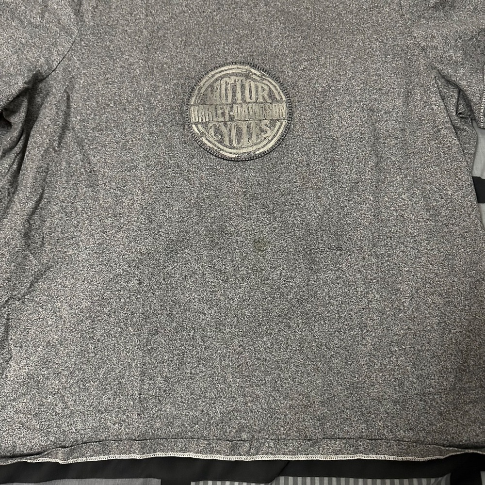 Harley Davidson Gray T- Shirt Raised Logo Short Sleeves Cotton Size Medium - Picture 3 of 4